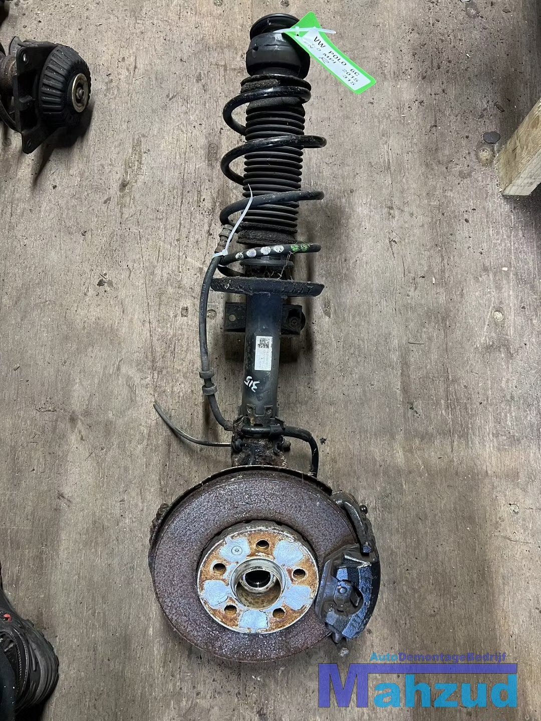 VW POLO 6R 6C 1.0 Links voor veerpoot remklauw fusee 09-2016, Gebruikt, Volkswagen, Volkswagen AG, Vw@volkswagen.de