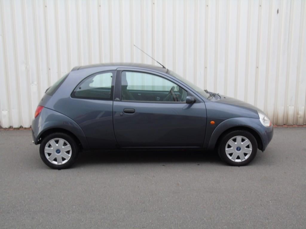 Ford Ka 2004, Argent ou Gris, Achat, Ka, Boîte manuelle