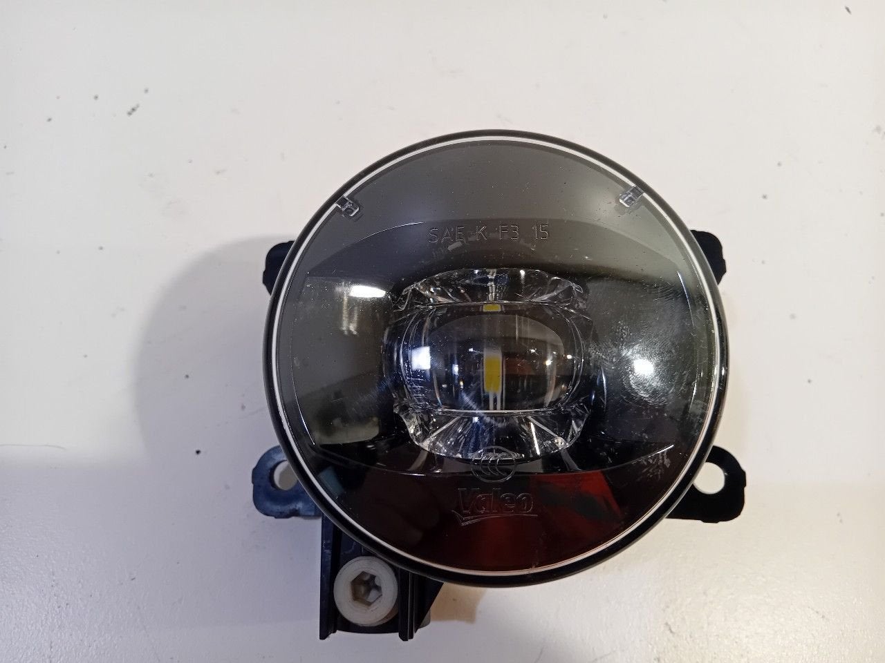 Mistlamp links Renault Captur, Onderdelen@venauto.nl, Van der Ven Autorecycling B.V., Ettenseweg 76, 4706 PB Roosendaal, The Netherlands