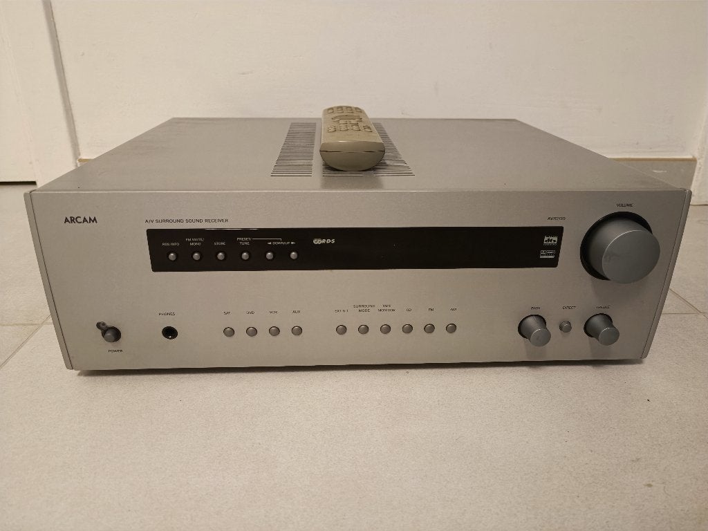 Ampli home-cinema Arcam AVR-200, TV, Hi-fi & Vidéo, Autres marques, 60 à 120 watts, Comme neuf, Enlèvement
