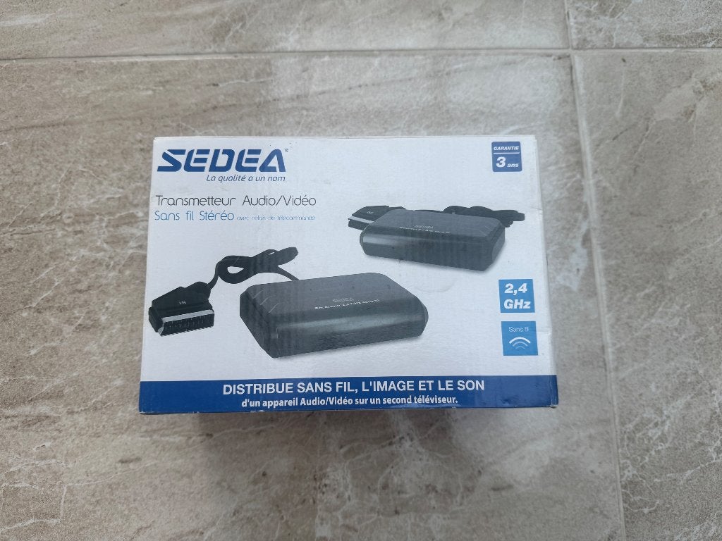SEDEA Transmetteur Audio/Vidéo Sans Fil 2,4 GHz, TV, Hi-fi & Vidéo, Câbles audio & Câbles de télévision, Neuf, Autres câbles, Moins de 2 mètres