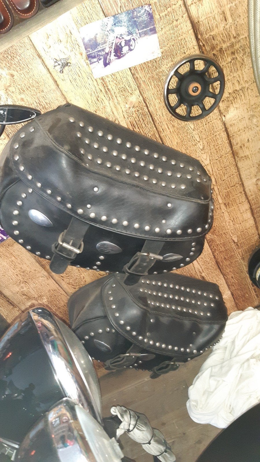 Tassen voor harley, Ophalen