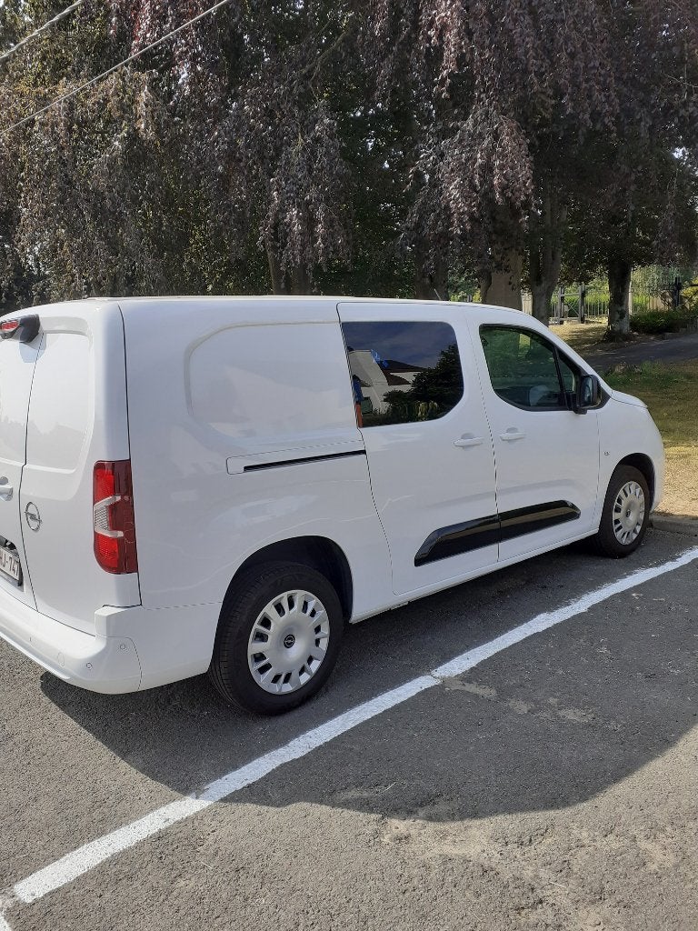 Opel Combo Cargo L2 H1 Heavy 1.5 Turbo D 100 MT6, Auto's, Opel, Particulier, Combo Tour, 360° camera, ABS, Achteruitrijcamera