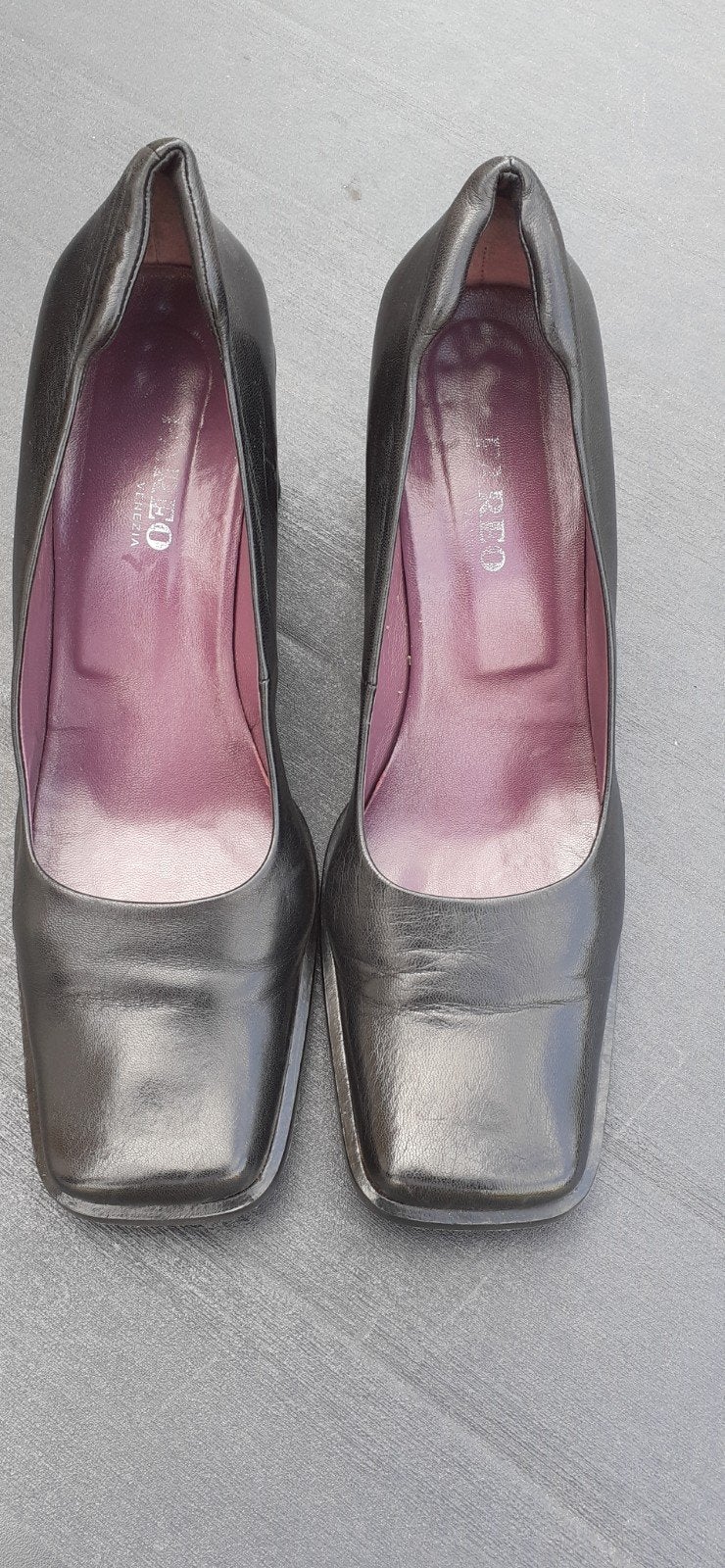 High heels damesschoenen, Ophalen