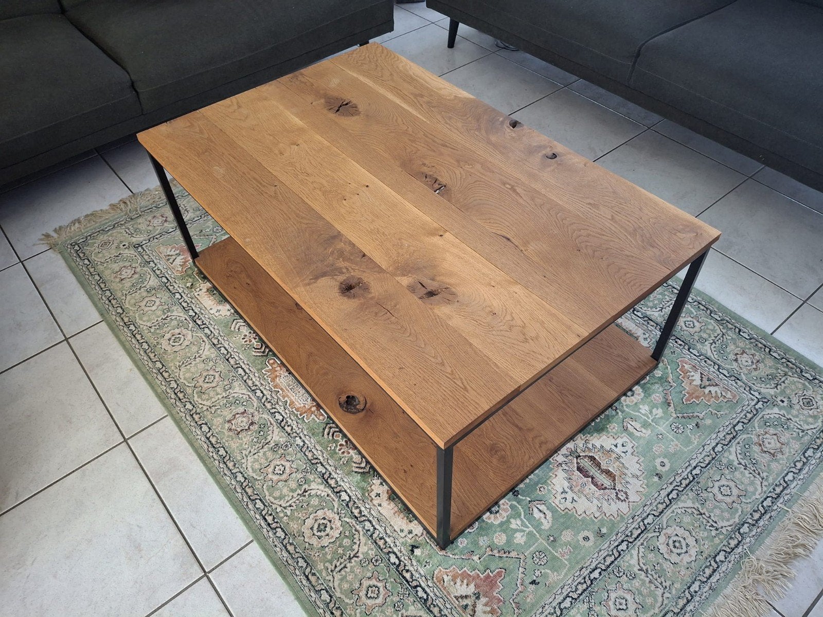 Industrieel salontafel, Ophalen
