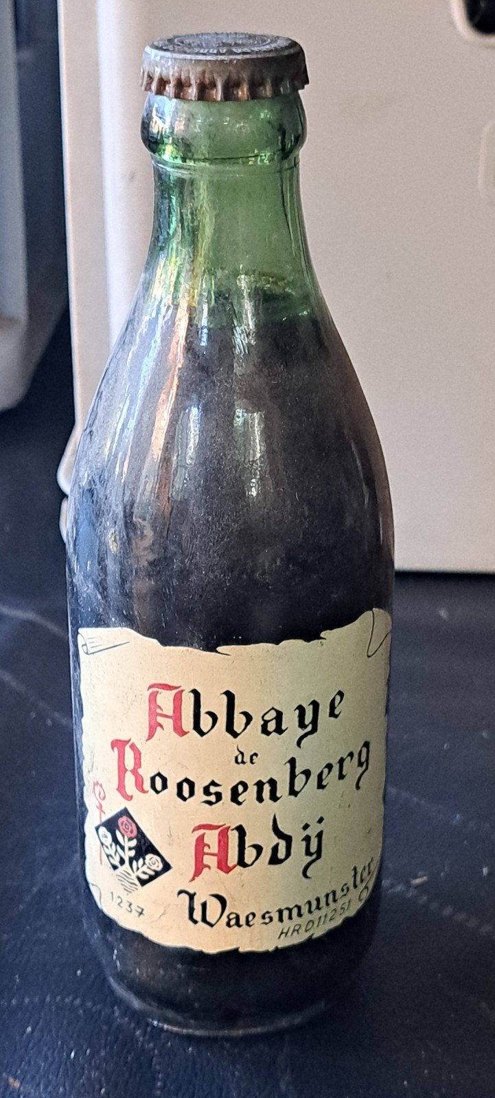 Abdij Roosenberg Waasmunster vol flesje geverfd etiket, Verzamelen, Biermerken, Ophalen of Verzenden