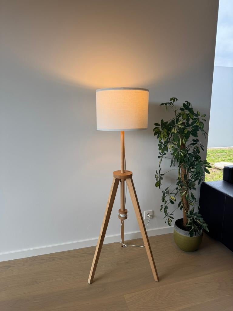 Houten tripod vloerlamp met lampenkap, Comme neuf, Bois, Modern, 150 à 200 cm