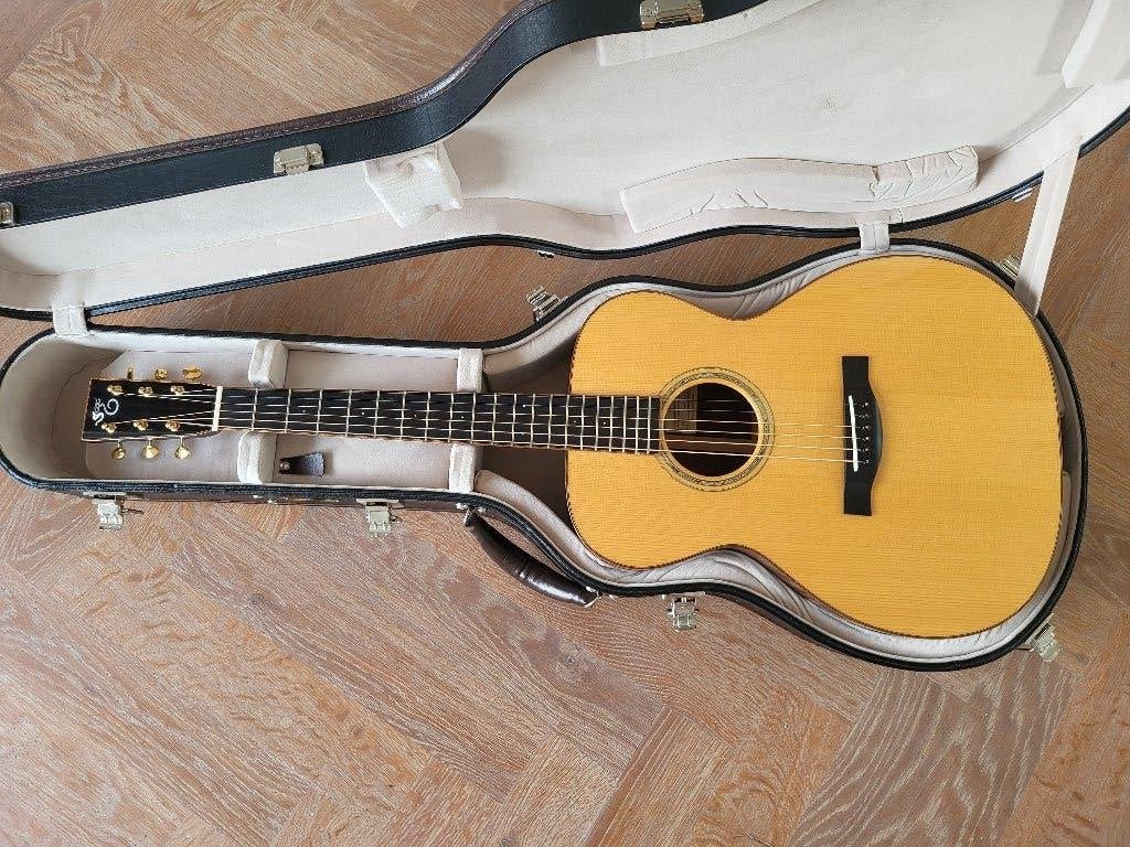 Nieuwstaat Custom Santa Cruz OM Cocobolo Shortscale, Muziek en Instrumenten, Ophalen of Verzenden, Zo goed als nieuw