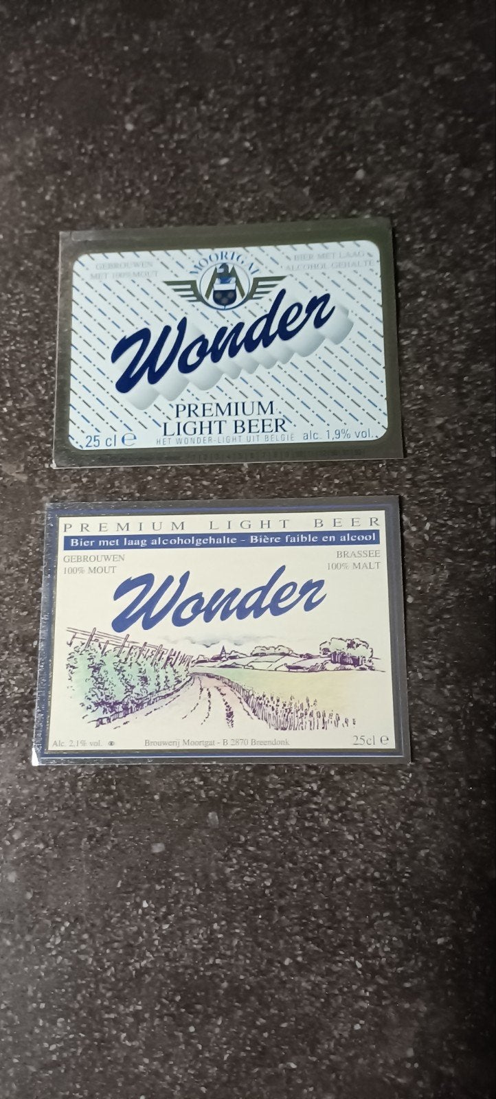 2 oude bieretiketten Wonder Light beer br Moortgat Breendonk, Ophalen of Verzenden