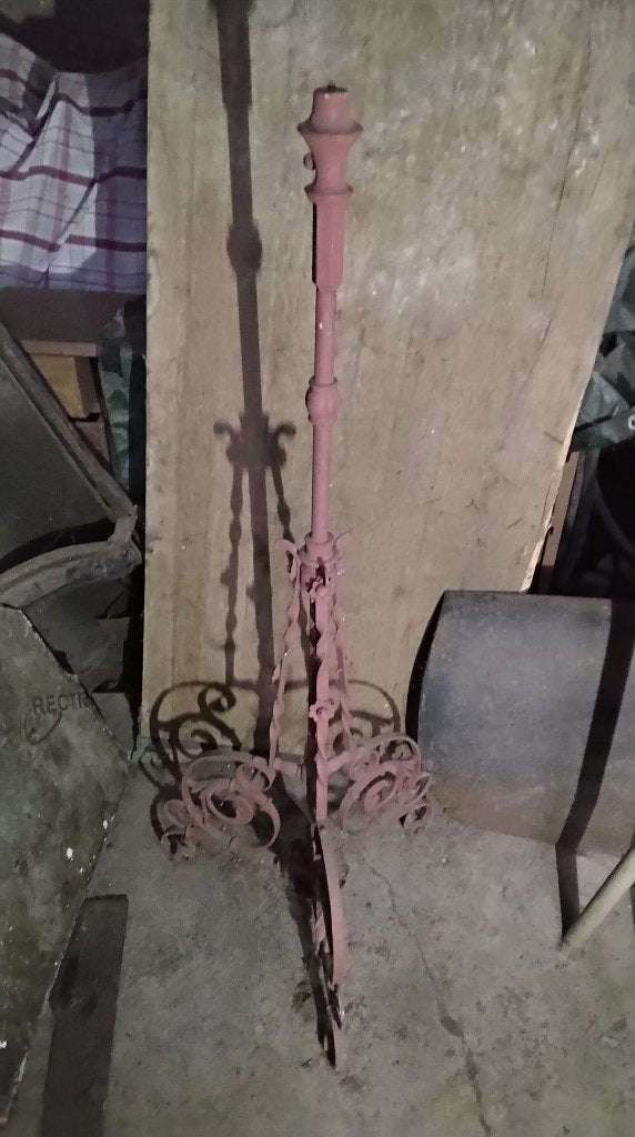 Ancienne Eclairage ,pied, Antiquités & Art, Enlèvement ou Envoi