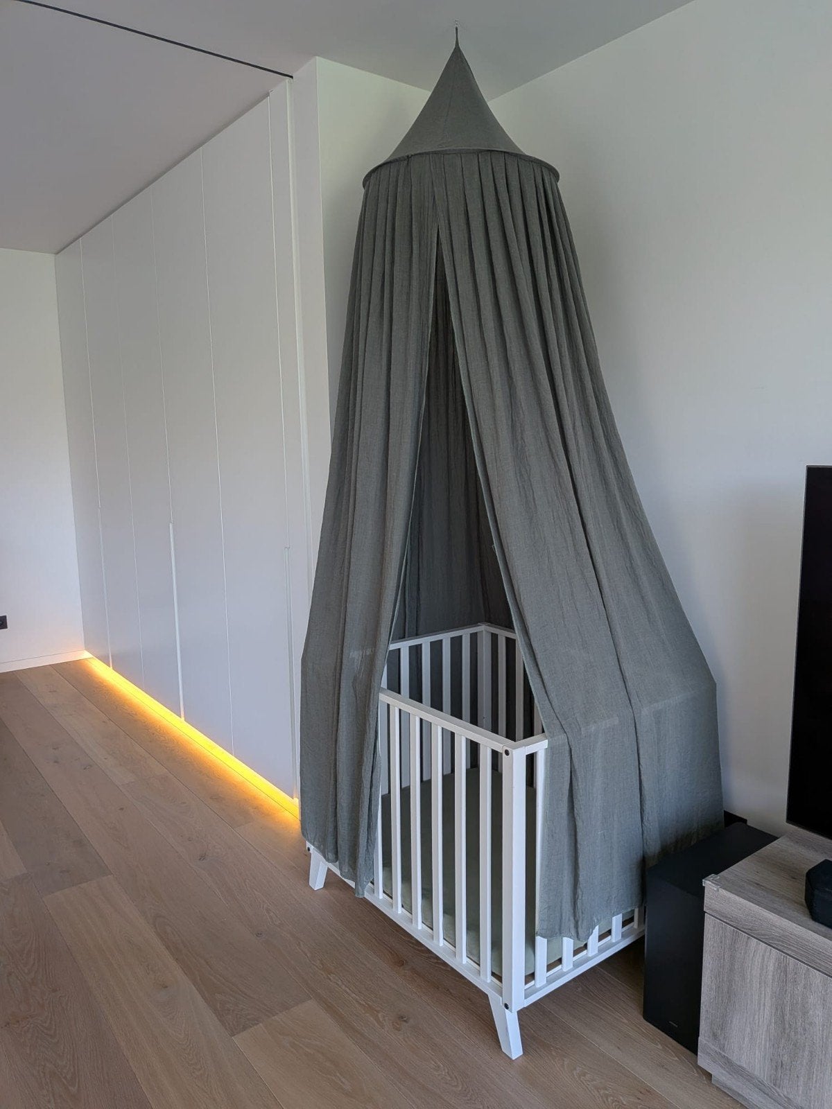 Moderne kinderbox & klamboe, Ophalen, Groen, Zo goed als nieuw, Ophangbaar