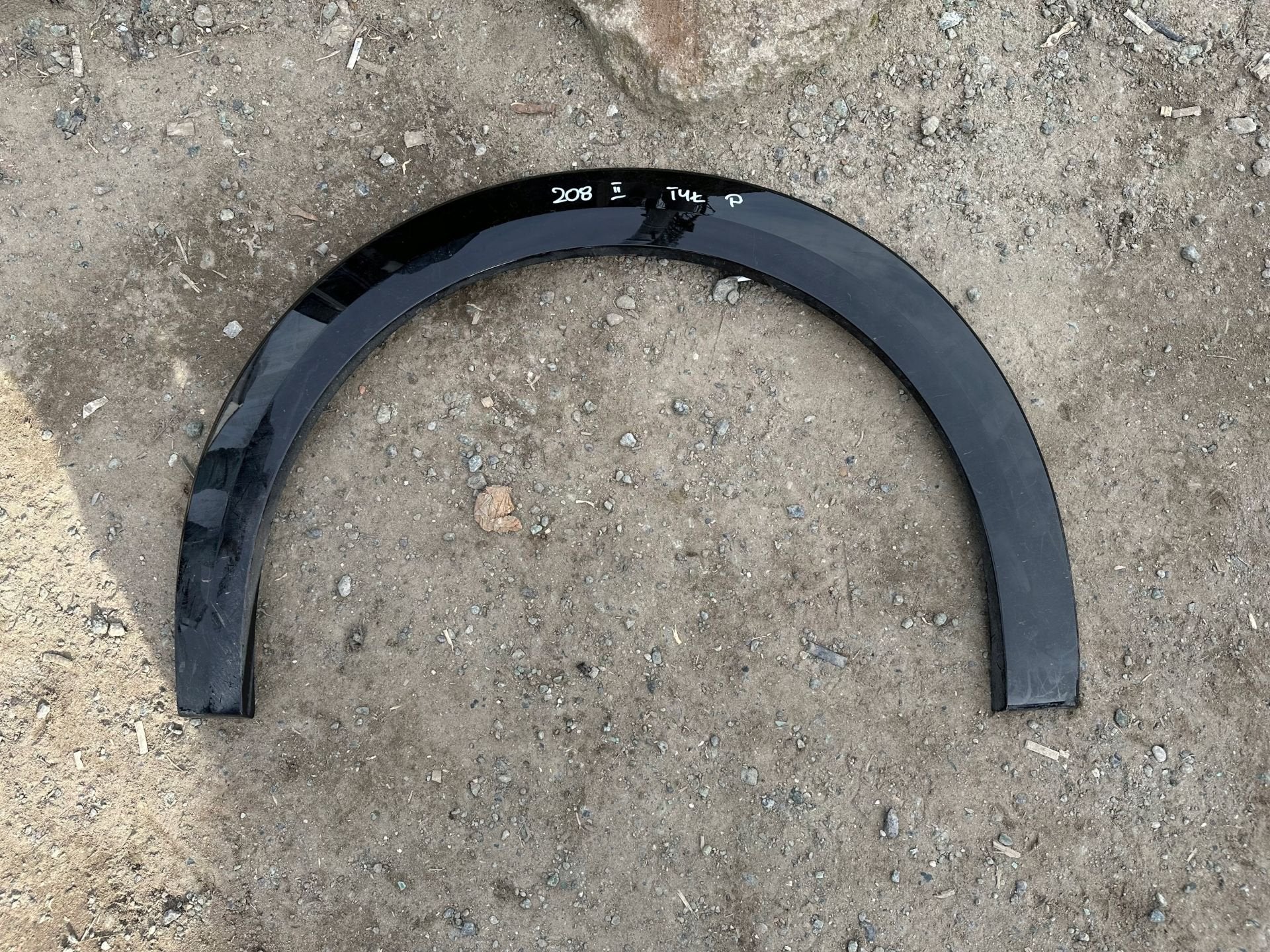 Pi ces d tach es pour Peugeot 208 II (c t droit), Taurusavenue 1
2132 LS  Hoofddorp, NL, Contact.group@renault.com, Stellantis N.V.
