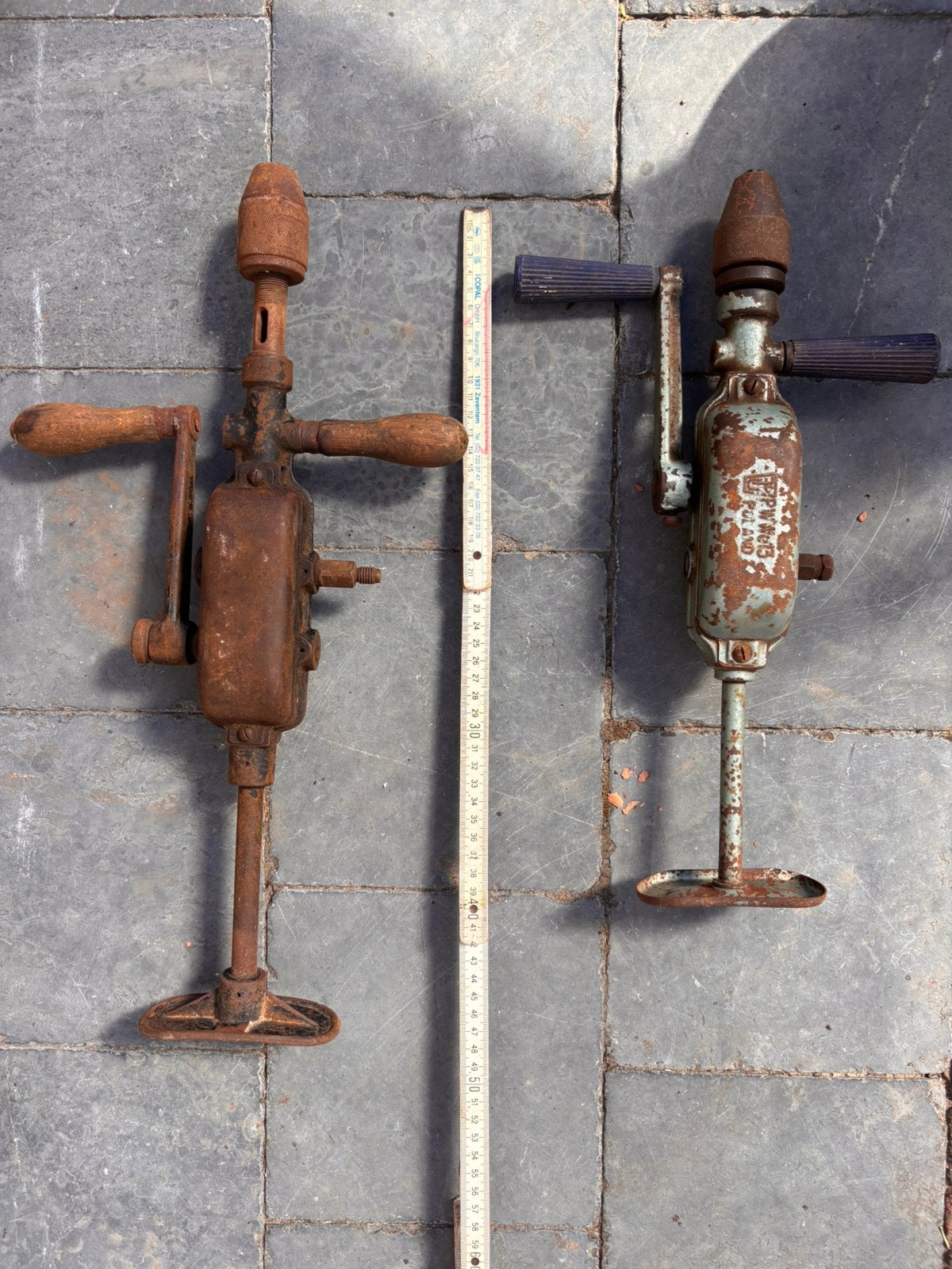 Antiek - 2 oude boormachine, Ophalen