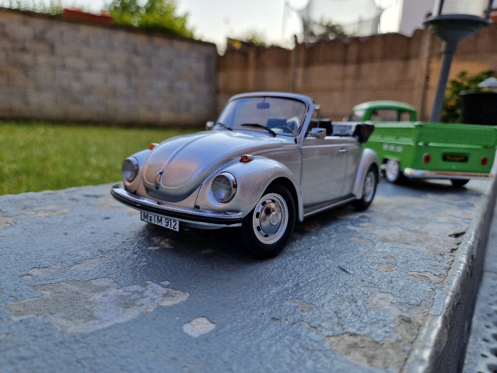 VW BEETLE 1303 Cabriolet 1/18 - Échelle 1/18 - PRIX : 75€, Enlèvement, Neuf, Voiture, Norev