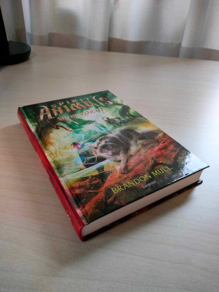 Op De Vlucht (Spirit Animals deel 2), Enlèvement ou Envoi, Brandon Mull, Comme neuf, Amérique
