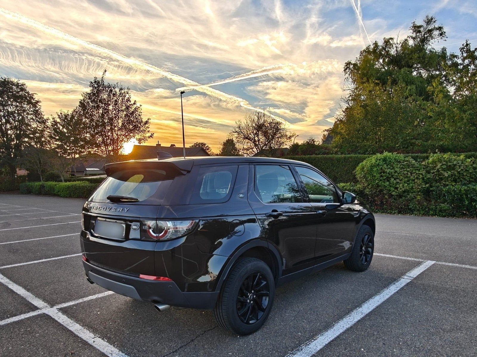 LAND ROVER DISCOVERY SPORT 2.0 TD4 GEKEURD, Auto's, 4 cilinders, Discovery Sport, Zwart, Leder
