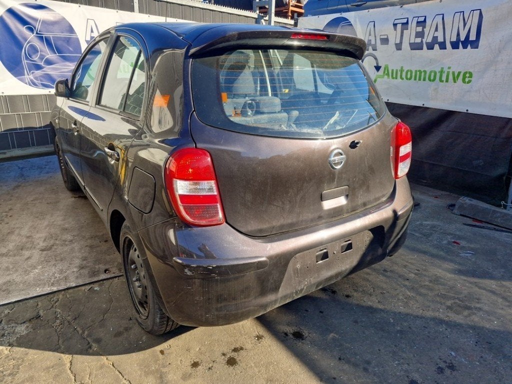 FEU ARRIÈRE GAUCHE Nissan Micra (K13) (|265553HN0A|), Germany@nissan-services.eu, Kronenweg 38
50389  Wesseling, DE, Utilisé, Nissan