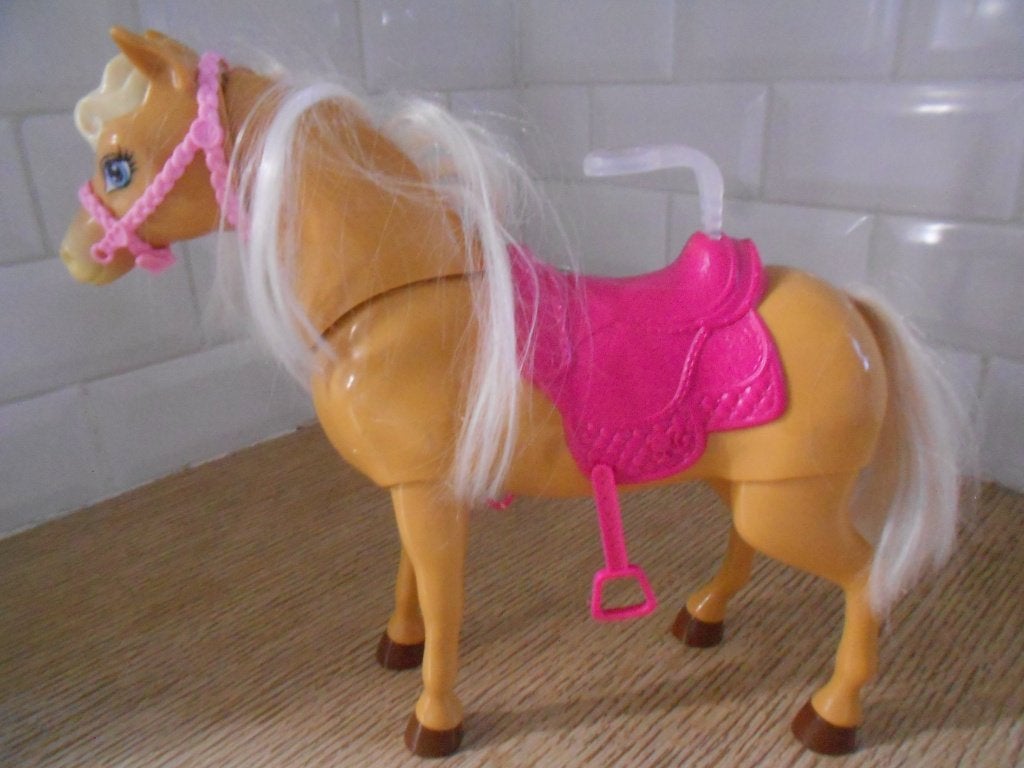 Paard + 2 scooters - Barbie - Mattel - Steffi, Kinderen en Baby's, Ophalen of Verzenden, Barbie