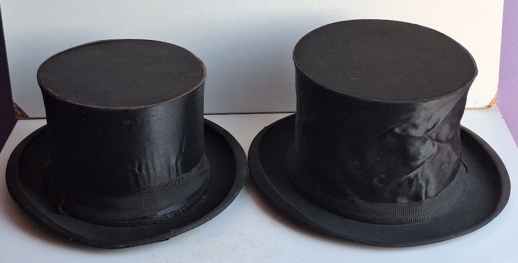 2 jolis anciens chapeaux haut de forme, chapeaux claque, Antiquités & Art, Enlèvement ou Envoi