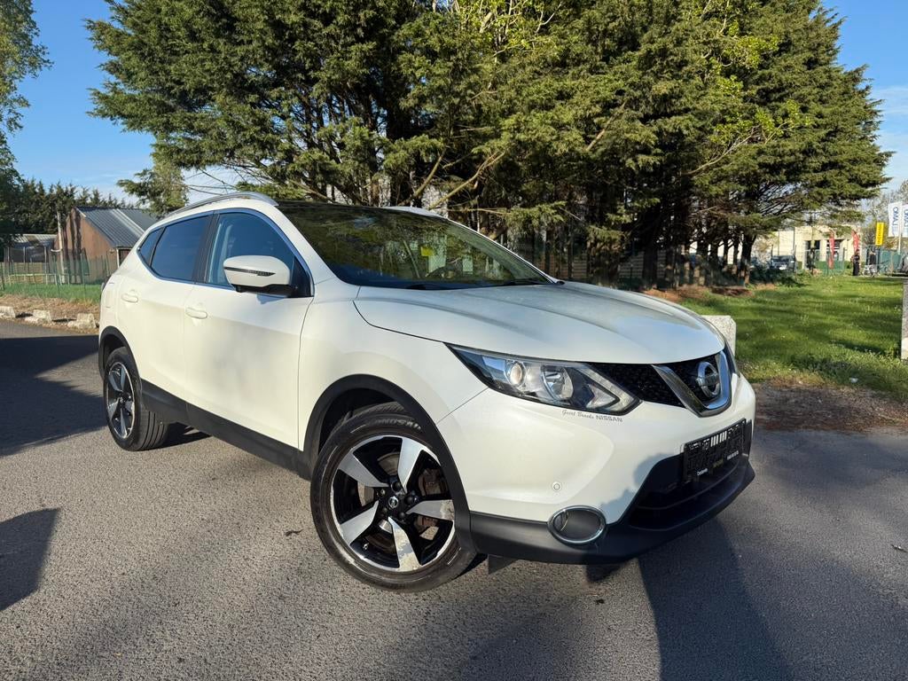 Nissan Qashqai | Automaat | 360 Camera | Pano - Dak | Garant, Auto's, Euro 5, Stof, Zwart, Wit
