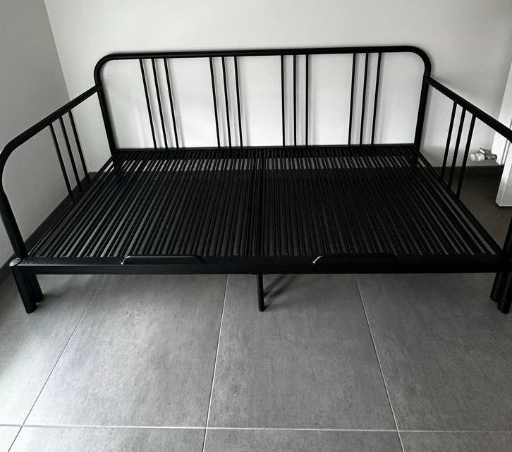 Lit gigogne - Prise en charge rapide, Maison & Meubles, 210 cm, Comme neuf, Enlèvement, Noir