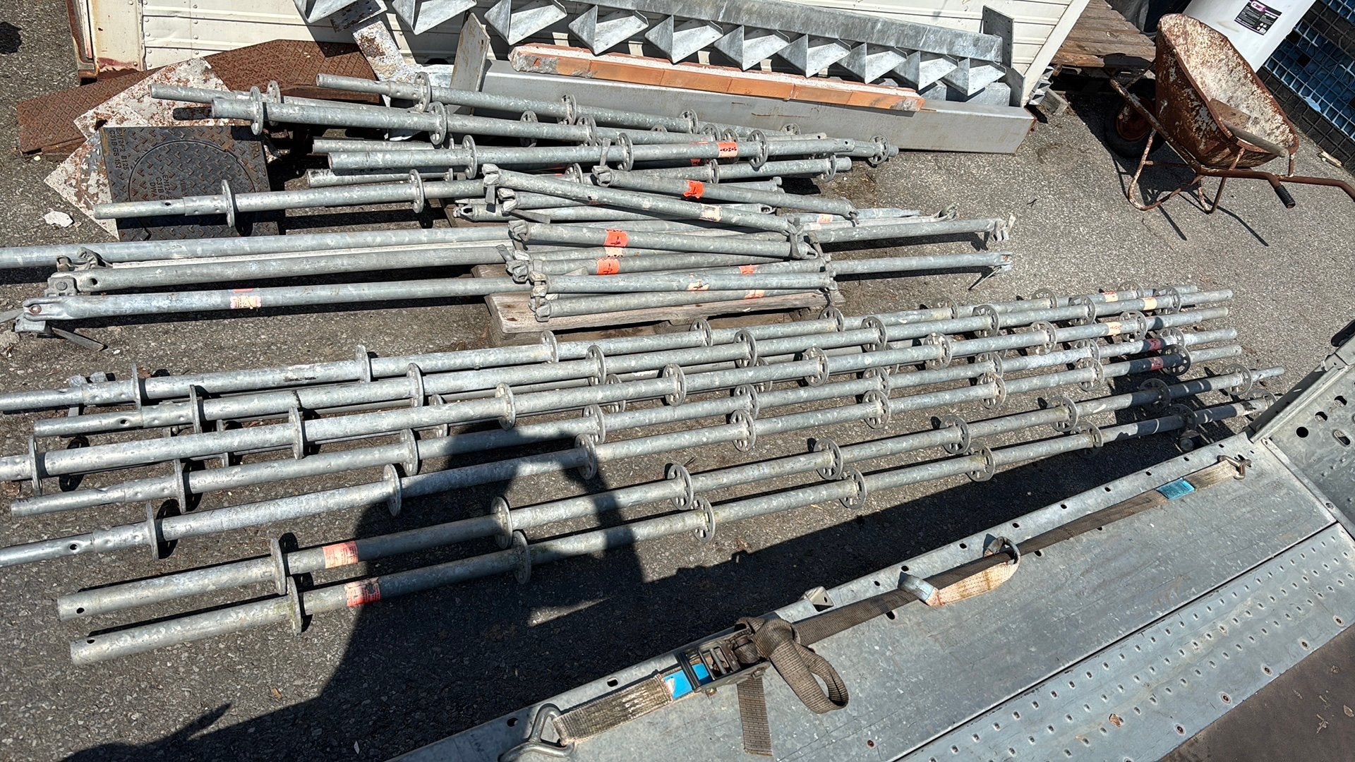 Steigers stelling, Doe-het-zelf en Bouw, Steigers, Ophalen, Zo goed als nieuw