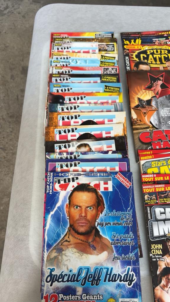 Lot de livre de catch wwe année 2008 a 2011/12., Enlèvement