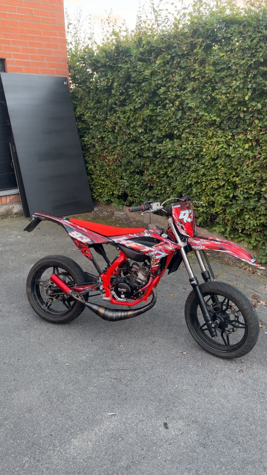 Beta rr 50 motard, Fietsen en Brommers, 6 versnellingen, Zo goed als nieuw, 50 cc, Ophalen