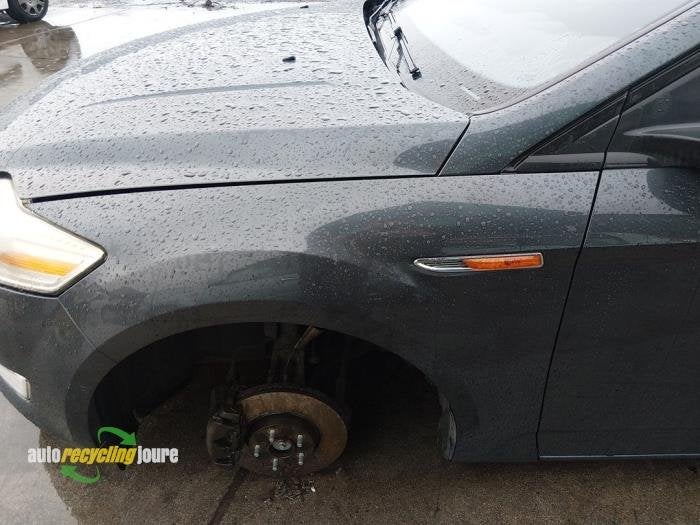 Scherm links-voor van een Ford Mondeo, Gebruikt, -, -, Ford