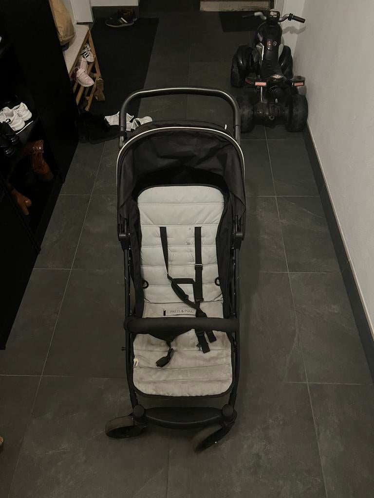 Poussette enfant, Enlèvement, Comme neuf