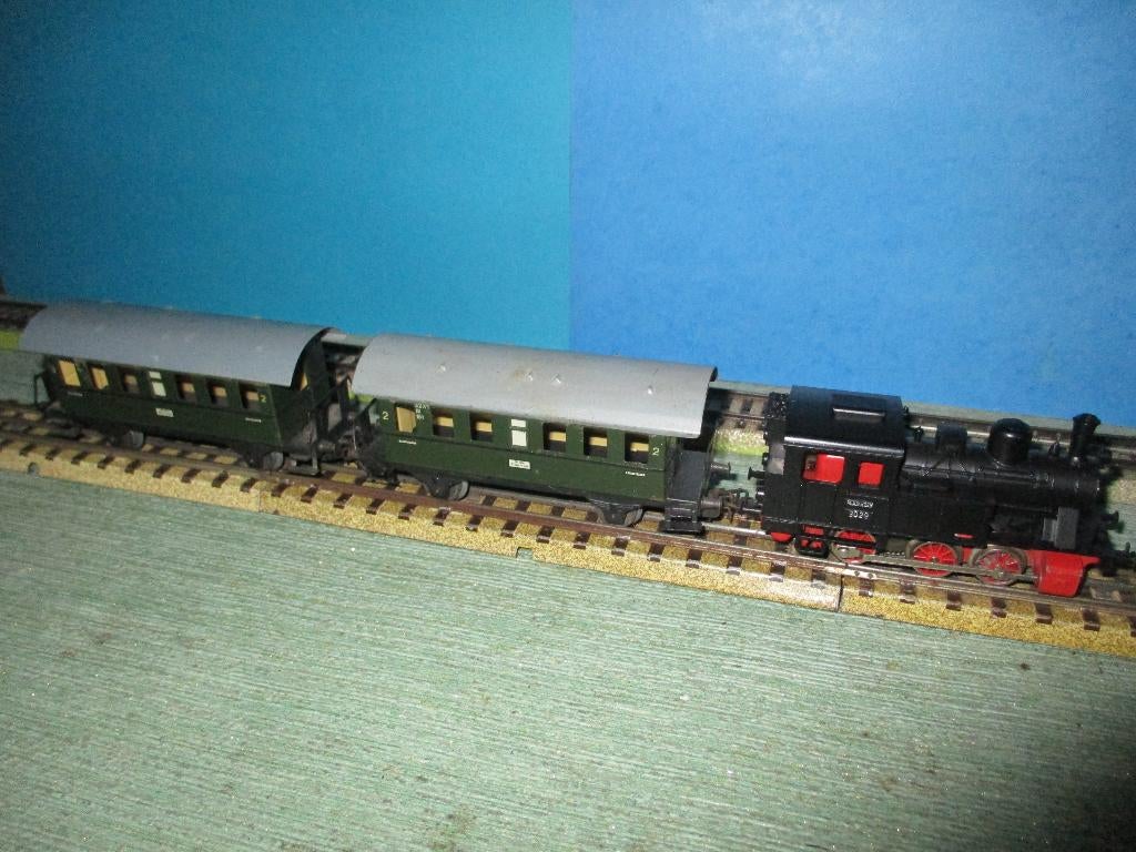 Marklin 3029 + 2 wagons 4000, Hobby & Loisirs créatifs, Enlèvement ou Envoi, Utilisé, Set de Trains, Märklin