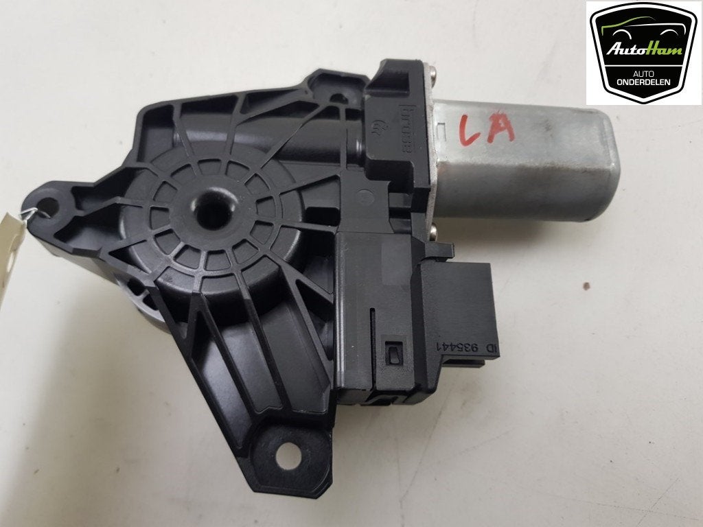 MOTEUR LEVE VITRE ELECTRIQUE A (W176) (|A2469063100|), Utilisé, Mercedes-Benz