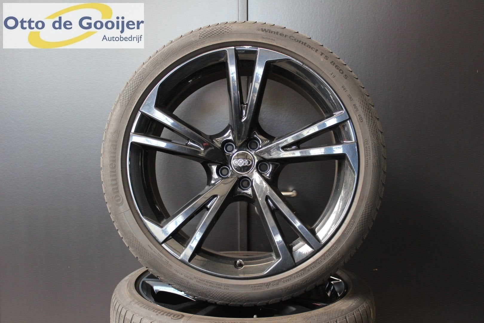 Originele Audi Q7 SQ7 Velgen 22 Inch Winterbanden Continenta, Auto-onderdelen, Banden en Velgen, Ophalen, Gebruikt, -, 285 mm