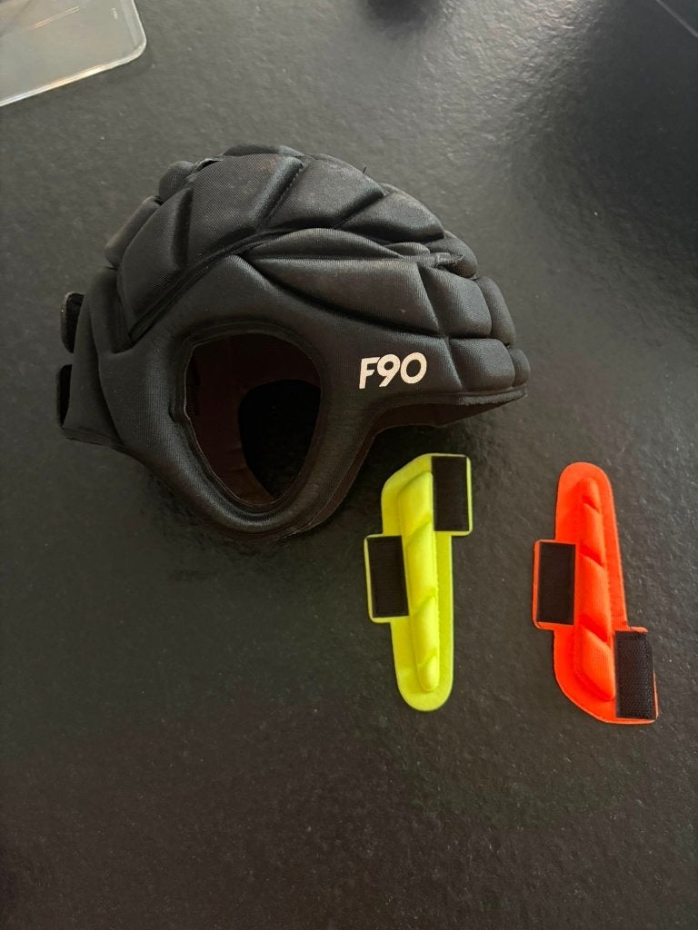 Keepershelm Full90 FN1, Sport en Fitness, Voetbal, Gebruikt, Overige typen, Maat M, Ophalen