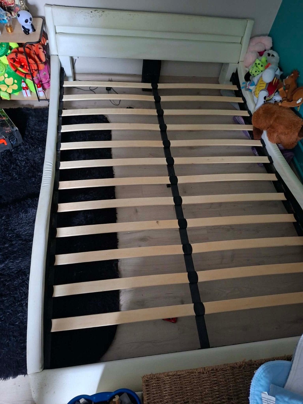 lit avec sommier et garde robe, Maison & Meubles, 140 cm, Enlèvement, Utilisé, Sommier