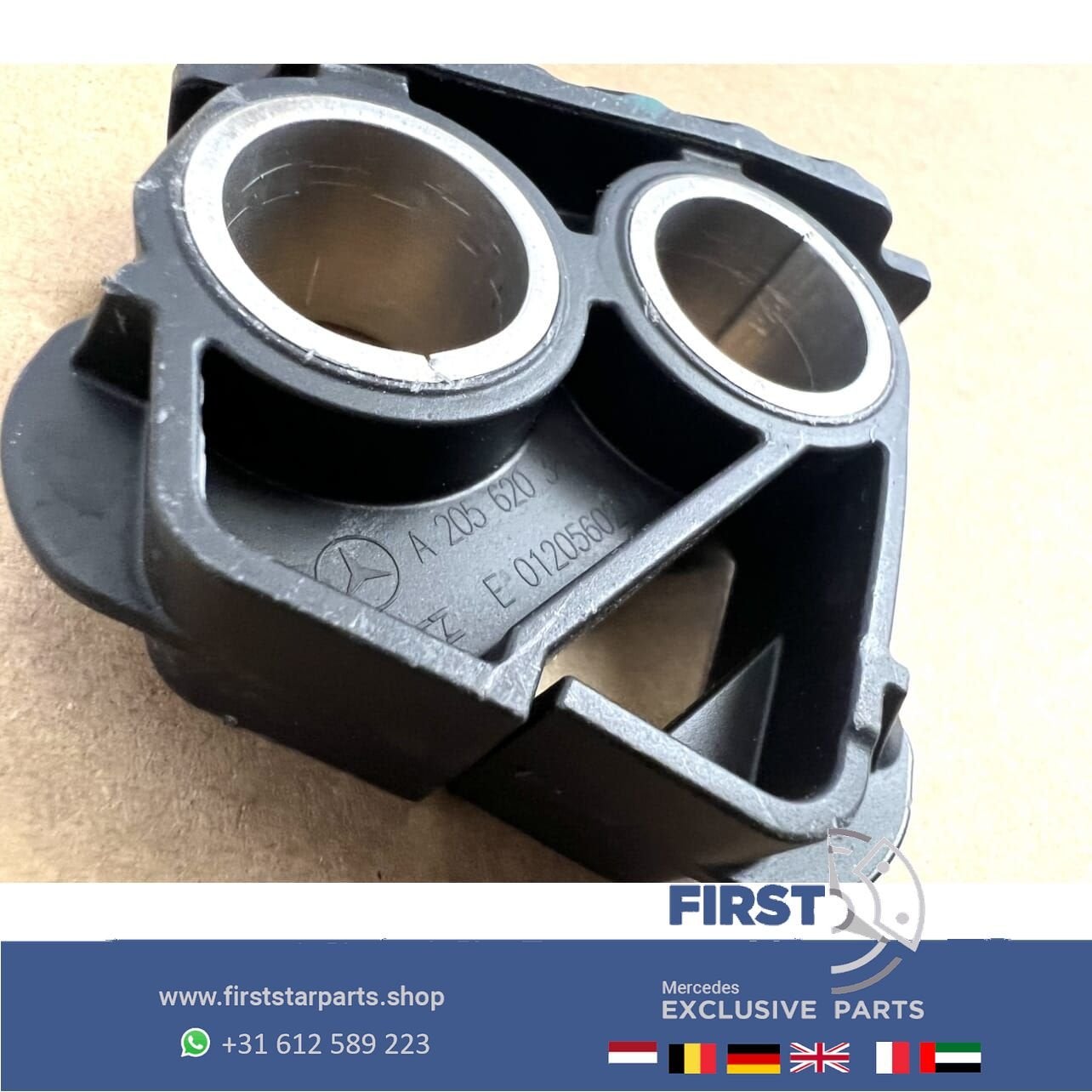 W205 C205 C63 AMG FRONT HOUDER SET LINKS+RECHTS Mercedes C K, Gebruikt, -, Ophalen of Verzenden, -