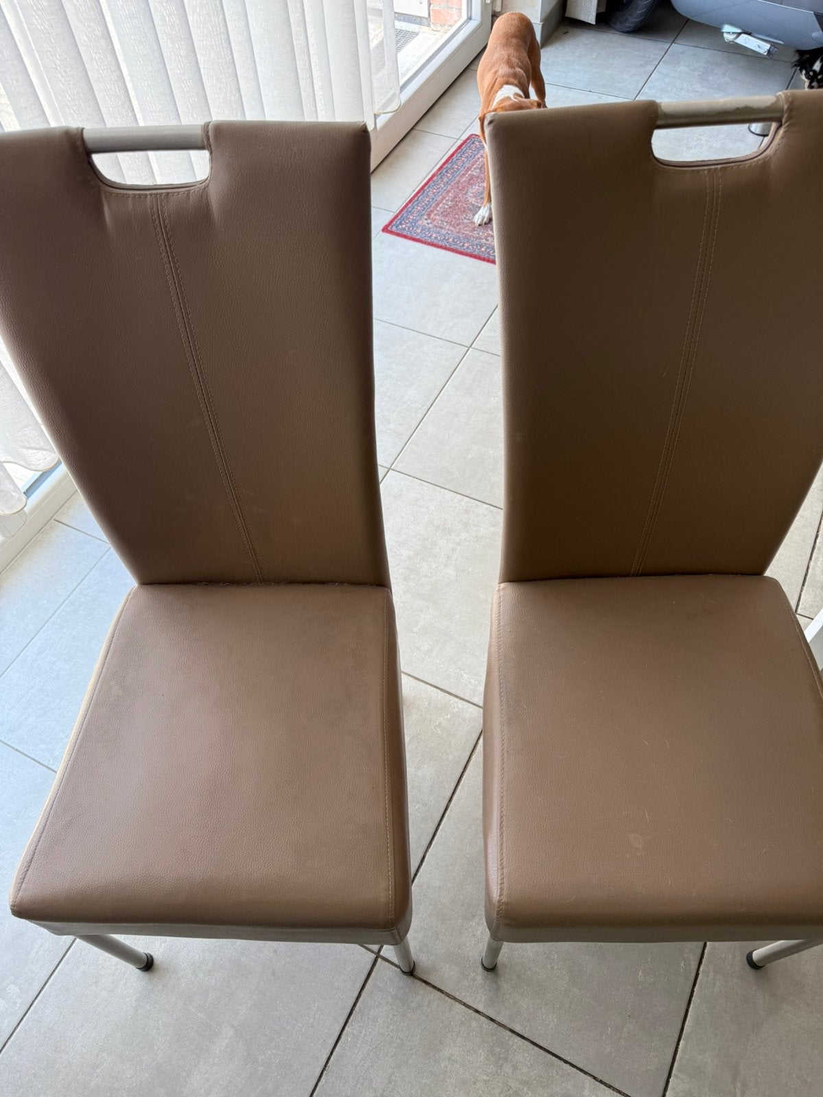 4 mooie leren stoelen te Nazareth., Huis en Inrichting, Ophalen, Zo goed als nieuw