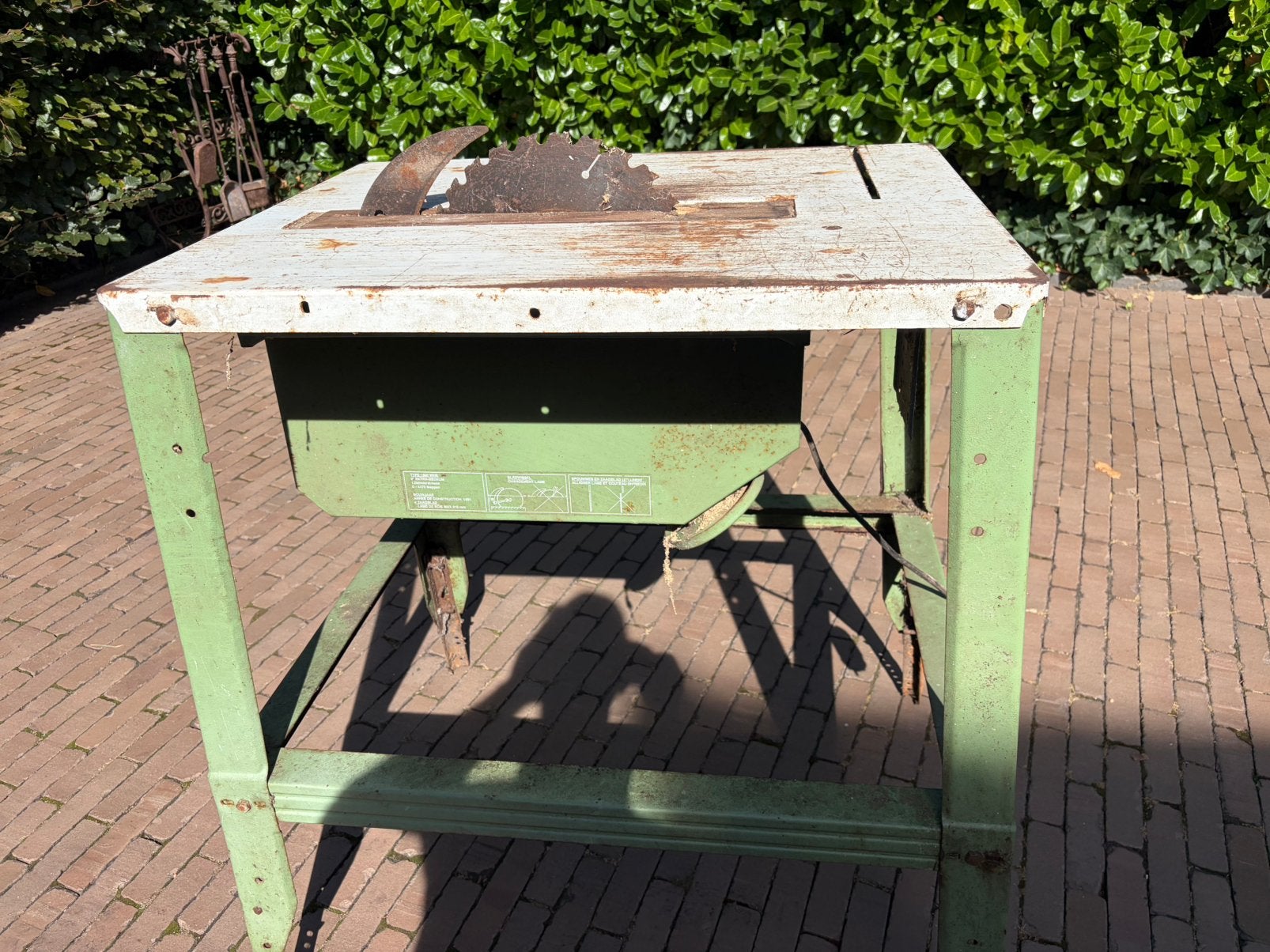 Table de scie circulaire, Enlèvement