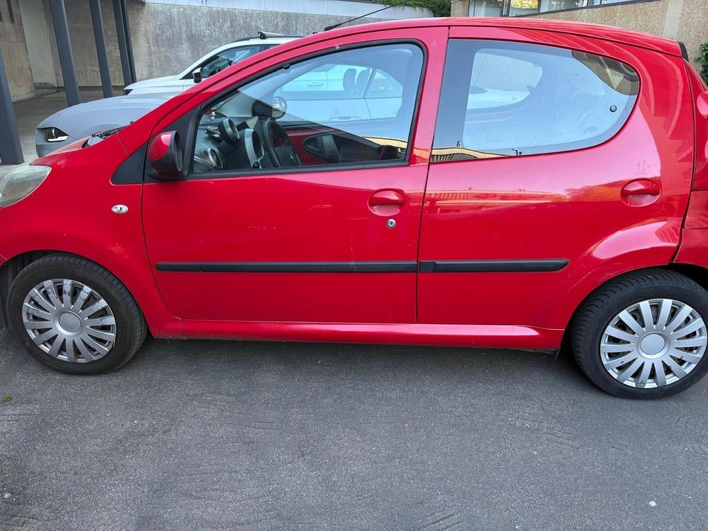 Peugeot 107, Autos, Opel, Rouge, Autres modèles, Achat, Boîte manuelle