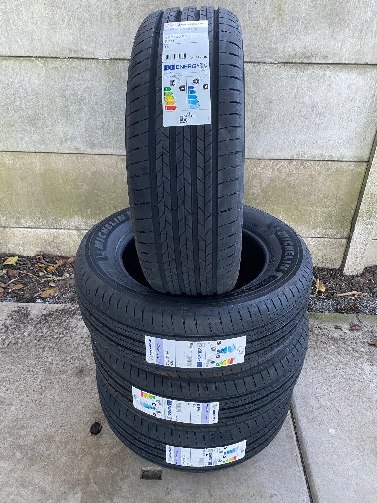 205/60 R16 Michelin / HANKOOK / Nexen 205/60 R16, Auto-onderdelen, Banden en Velgen, Ophalen, 16 inch, Nieuw, 205 mm