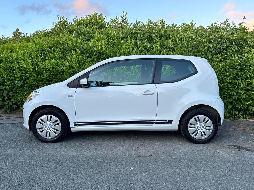 Volkswagen UP Club Edition 1.0 Benzine 2015 €5 155.000 km, Voorwielaandrijving, Euro 5, Stof, Wit