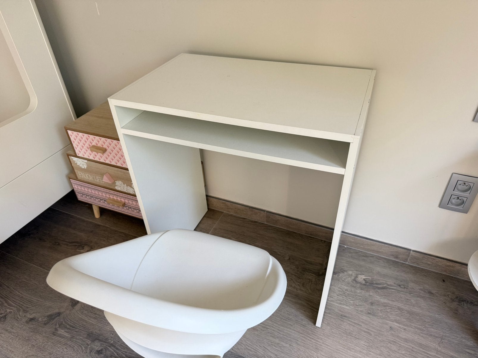 Chambre d'enfant : bureau avec chaise, Comme neuf, Espace pour les pieds, 75 à 100 cm, Enlèvement