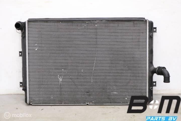 Radiateur Audi TT 8J 1K0121251AR, Utilisé