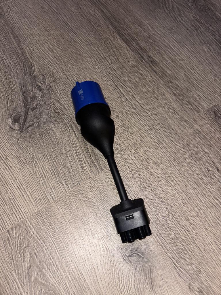 jamais utilisé ! Adaptateur mobile Tesla pour chargeur 32 A, Enlèvement, Neuf, Borne de recharge