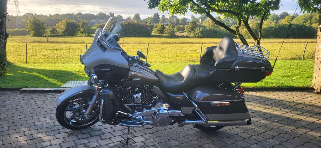 Harley Davidson Ultra Limited 114      08/2023, Tourisme, 2 cylindres, Particulier, Poignées chauffantes