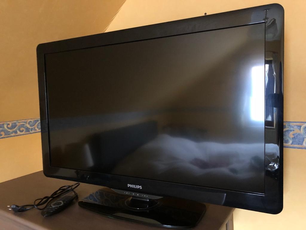 TV Philips et Samsung, Enlèvement, Comme neuf, LCD, Philips