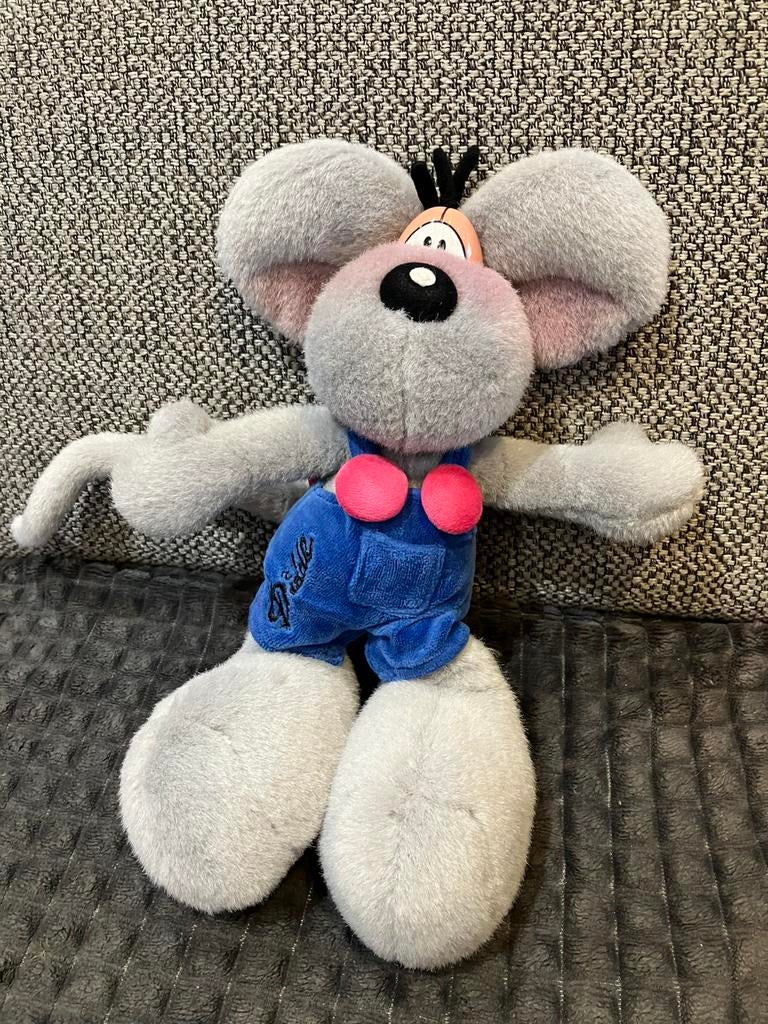 peluche Diddl gris avec tailleur-pantalon bleu 23 cm, Enlèvement ou Envoi, Diddl, Comme neuf, Peluche