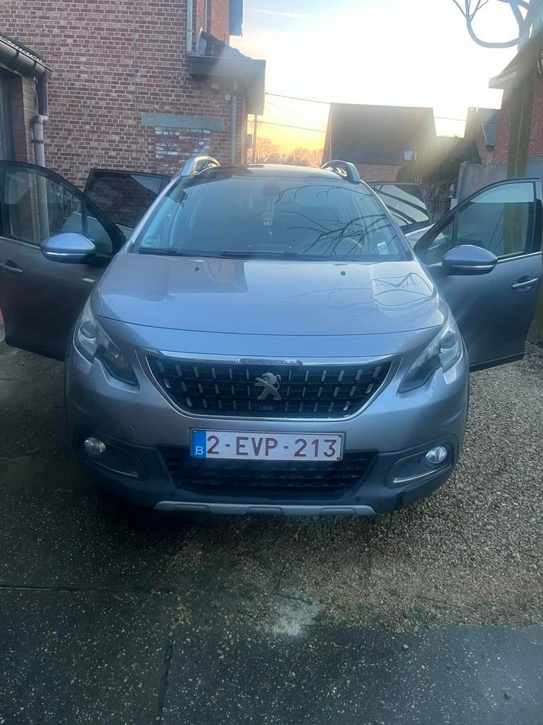 Peugeot 2008 1.2 PureTech Automaat | 125.600 km |, Euro 6, Bedrijf, 5 deurs, Zilver of Grijs