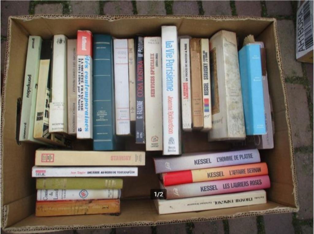 Boite banane débordante avec littérature ancienne française, Livres, Enlèvement ou Envoi, Utilisé
