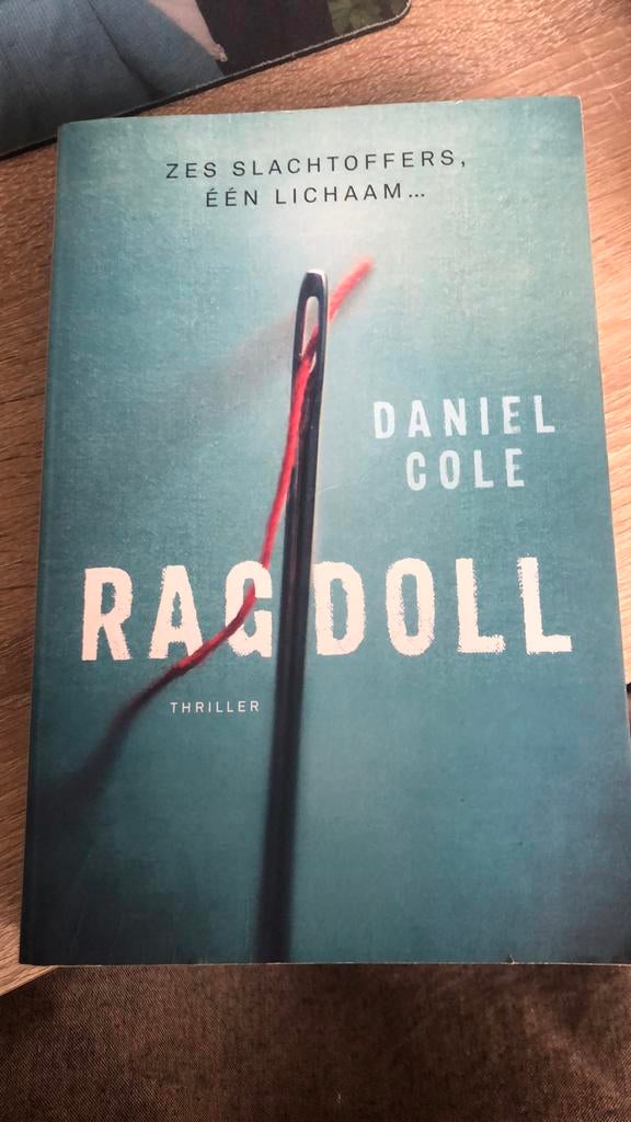 Een briljante adembenemende thriller, Enlèvement ou Envoi, Utilisé, Daniel Cole